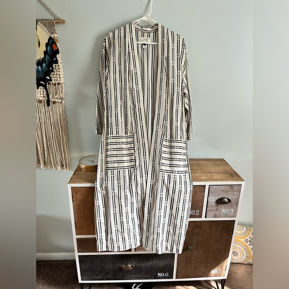 Universal Thread Artsy Duster - image 1